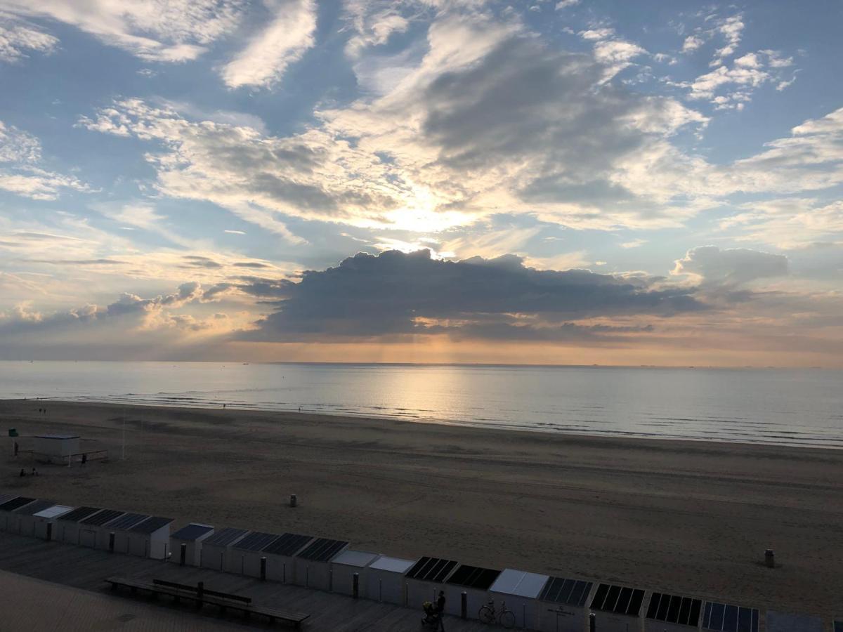 Luxe App - Zeedijk Mariakerke - Prachtig Zeezicht Apartment Ostend Luaran gambar
